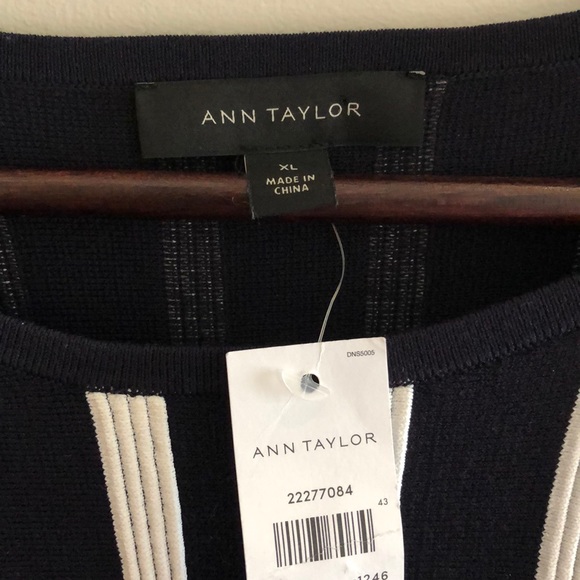 Ann Taylor blue and white - Picture 2 of 3